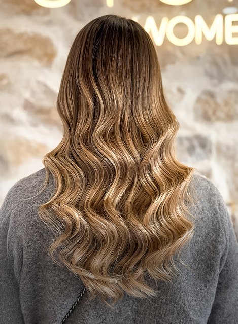 Beau balayage doré utopia femme